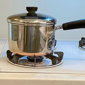 1801 Revere Ware 3 QT Pot & Lid. Copper Clad